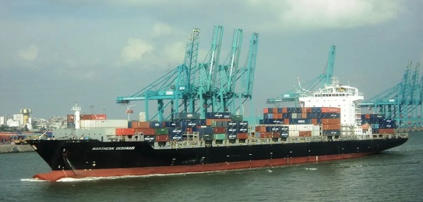 中国的国际海运公司开通至俄三大港口运输线路
